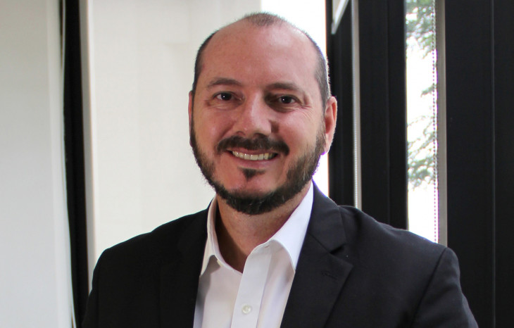 Julio Rocha, gerente de Canais e Alianças Estratégicas da TmaxSoft na América Latina. Foto: Divulgação.