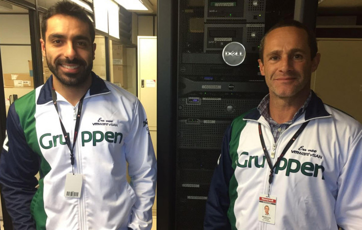Gabriel Oliveira, analista de infraestrutura, e Marcos Fernandes, gerente de TI da Elster. Foto: Divulgação.