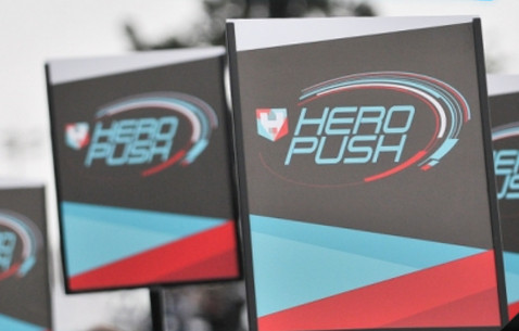 Um dos primeiros projetos com Camêlo foi o lançamento do Hero Push no site da Stock-Car. Foto: Divulgação.