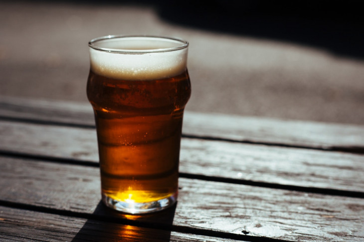 A WE Consultoria distribui insumos e equipamentos para o segmento cervejeiro. Foto: Pexels.