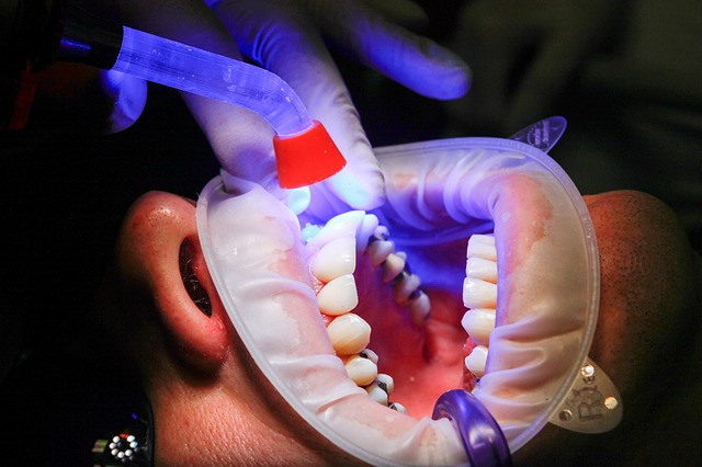 Software de gestão deve ajudar dentistas. Foto: Pixabay.