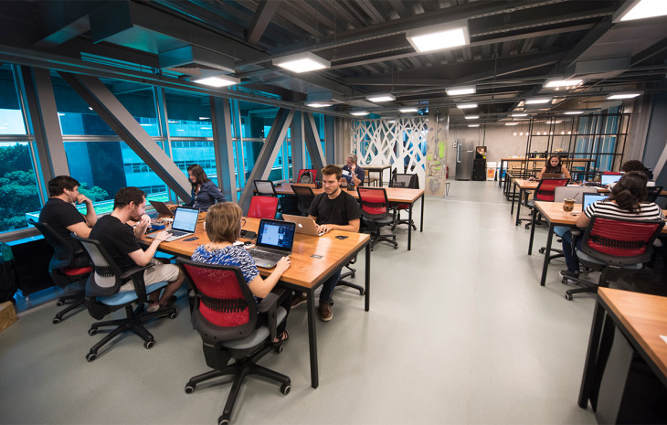 O Tecnopuc inaugurou nesta quinta-feira, 24, o Espaço de Coworking da Raiar. Foto: Divulgação.