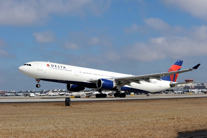A partir de 1º de outubro, a Delta Air Lines vai oferecer mensagens móveis gratuitas nos voos. Foto: Divulgação.