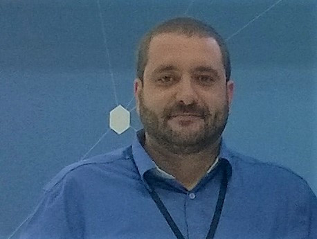 César Segundo.