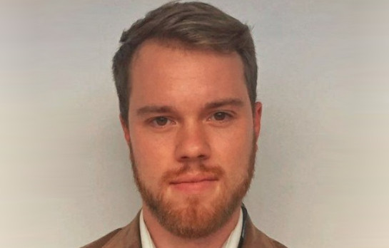 Filipe Roloff foi citado no ranking dos 50 futuros líderes LGBT mais influentes do mundo. Foto: Divulgação.