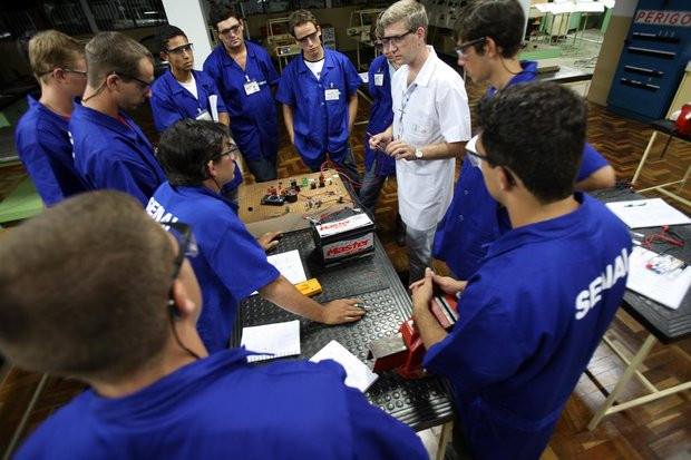 Senai forma recursos humanos para indústria. Foto; divulgação.
