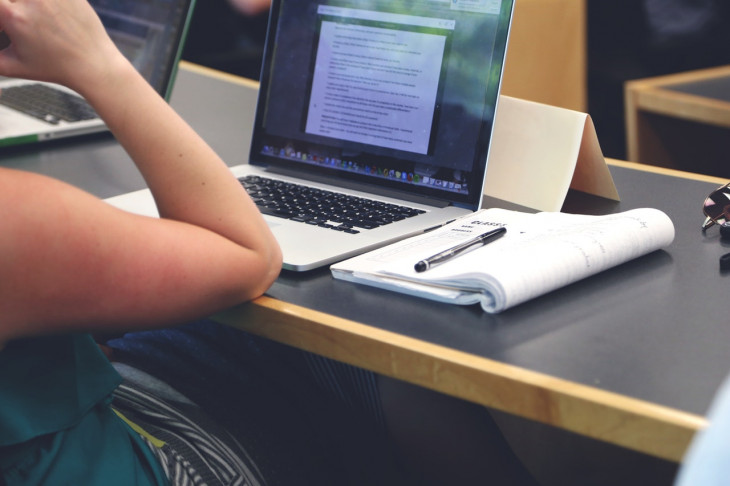 A assistente Sofia funcionará como tutor da disciplina de Empreendedorismo. Foto: Pexels.