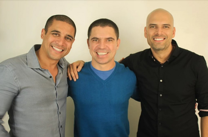 Henrique Augusto Araújo, Celso Caparica e Rômulo Martins, sócios da Qi Network. Foto: Divulgação.