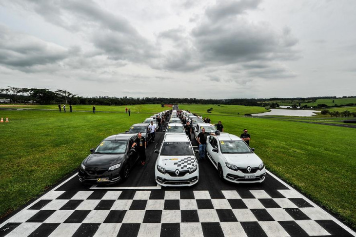 Renault está pronta para a largada do eSocial. Foto: Renault.