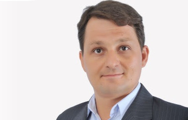 Vladimir Prestes.