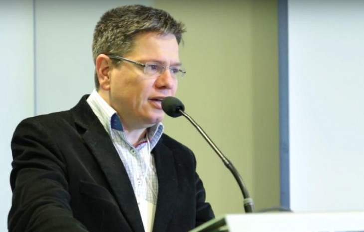 Henrique Portella.