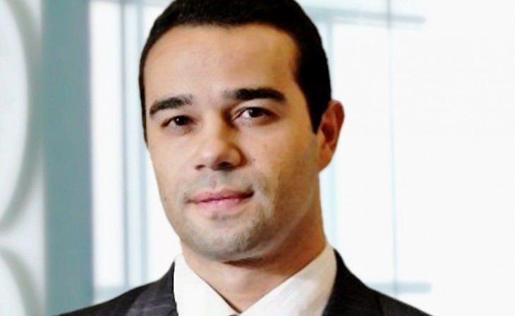 Carlos Caetano.