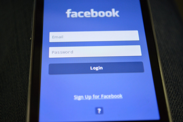 O Facebook bloqueou temporariamente a publicação de novos chatbots. Foto: Divulgação.