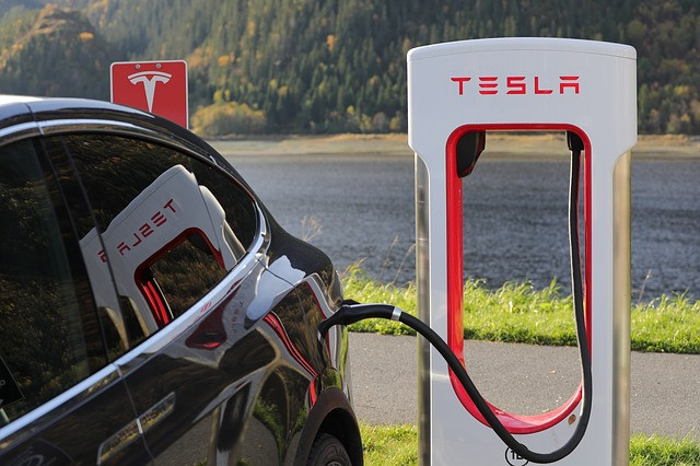 Tesla 3 está causando problemas. Foto: Pixabay.