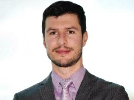 Adriano Pitt.