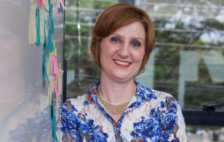 Angela Gheller Telles, diretora dos segmentos de Manufatura e Logística da Totvs. Foto: Divulgação.