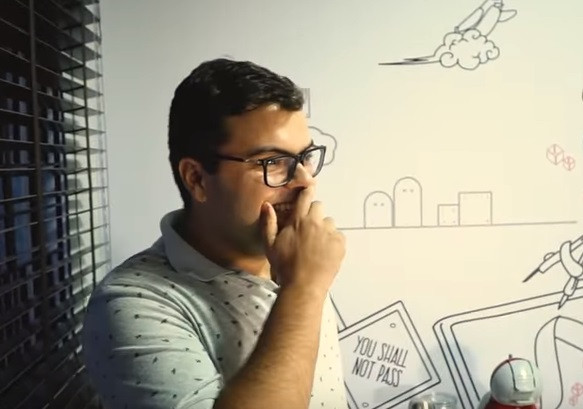 Funcionário home office levou uma surpresa.