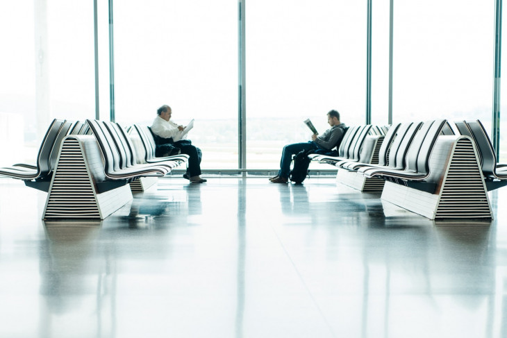 A Resolvvi auxilia passageiros que passam por atrasos, cancelamentos e outros problemas. Foto: Pexels.