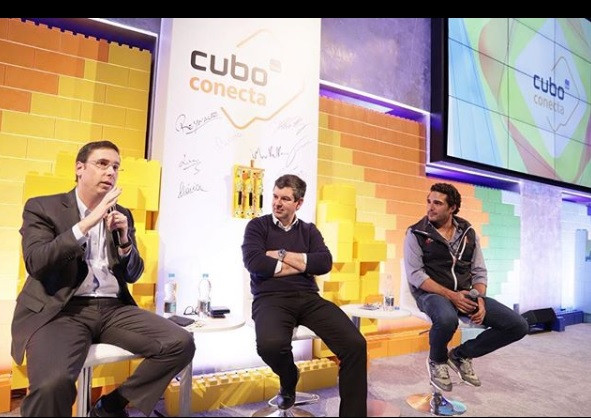 Executivos durante o lançamento do novo Cubo.