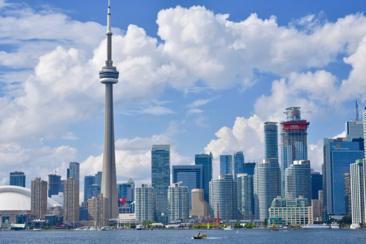 A Uber selecionou a cidade de Toronto para receber mais investimentos voltados a carros autônomos. Foto: Pexels.