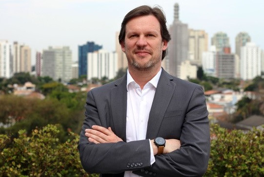 Marcelo Lombardo.