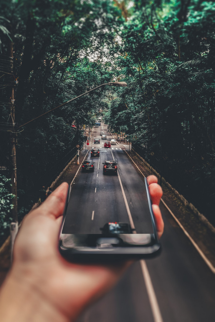 O hackathon da iCarros busca desenvolver ideias e inovações para o setor automotivo. Foto: Pexels.