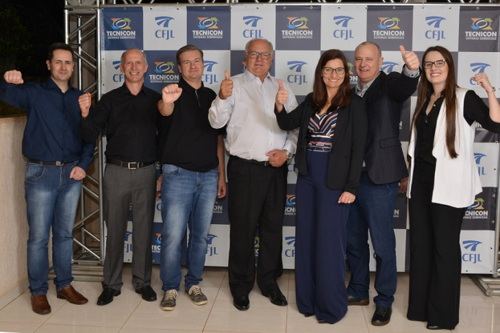 Equipe da Tecnicon e da CFJL.