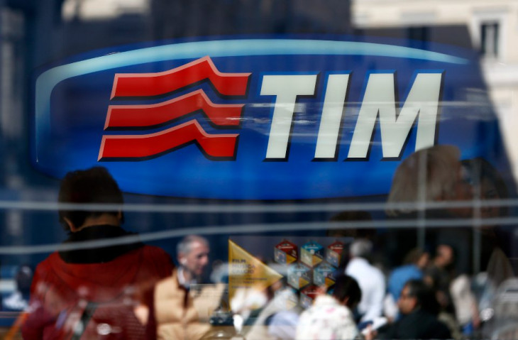 Clientes da TIM. Foto: Divulgação.