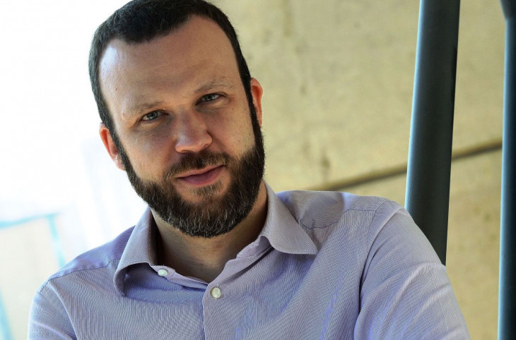 Dennis Herszkowicz assume o comando de uma das maiores empresas de software do país.