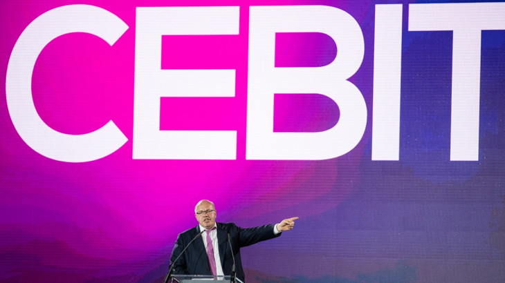 Hora da saída de cena para a Cebit. Foto: Cebit.