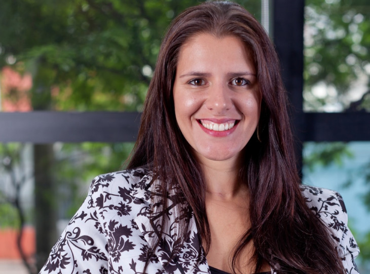 Bruna Wells, diretora de canais e marketing da A10 na América Latina. Foto: Divulgação.