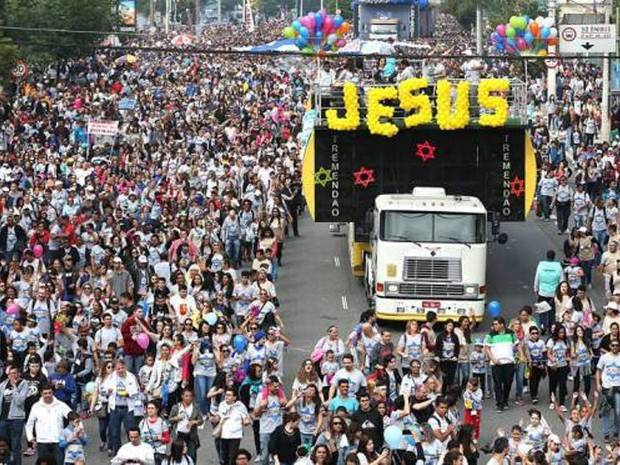Evangélicos vão rumor a ser o maior grupo religioso do país. Foto: Divulgação/ Marcha para Jesus Amapá.