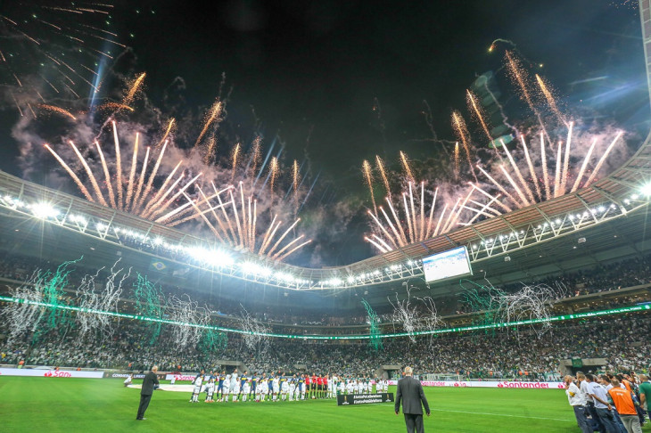 Allianz Parque em dia de casa cheia.