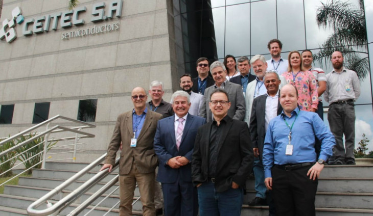 Marcos Pontes, durante visita recente ao Ceitec. Foto: Ministério de CIência e Tecnologia.