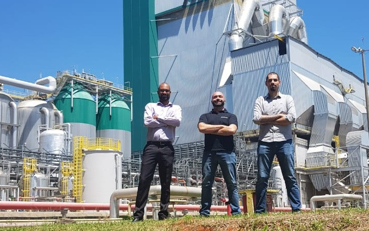 Time da Delaware na planta da CMPC em Guaíba.