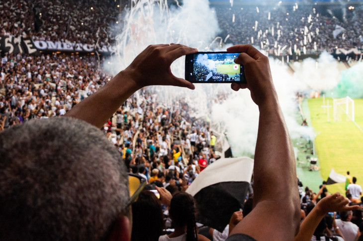 Operadoras da América Latina pretendem testar 5G em locais esportivos e eventos de eSports até o final do ano. Foto: Pexels.