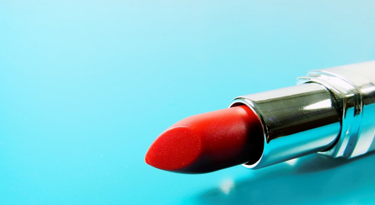 Compra da Avon pela Natura gerou uma gigante da área de beleza. Foto: Pixabay.