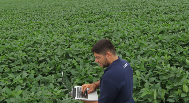A Agrointeli busca facilitar a integração de muitas fontes de dados de software e hardware no campo. Foto: Divulgação.