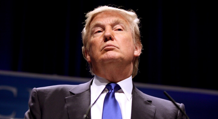Trump decidiu dar uma conferida no JEDI. O que vai acontecer agora? Foto: Gage Skidmore.