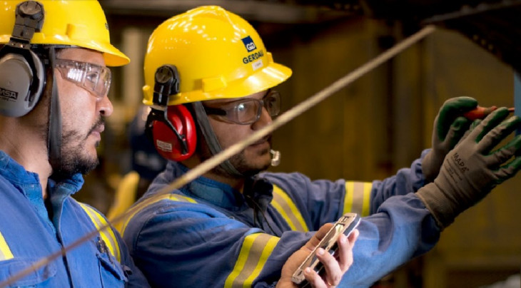 Funcionários da Gerdau em ação. Foto: Divulgação.