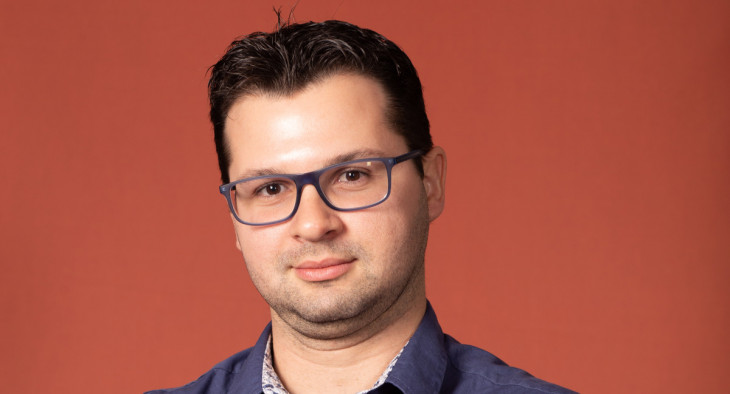 Francisco Zanetti, diretor digital da Hogarth em Porto Alegre. Foto: Rafael Bittencourt.