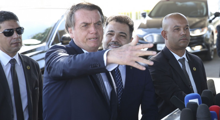 Bolsonaro, durante sua conversa diária com jornalistas. Foto: Antonio Cruz/ Agência Brasil