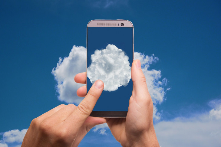 As migrações de workloads para a nuvem influenciaram o crescimento do mercado de serviços de TI. Foto: Pexels.