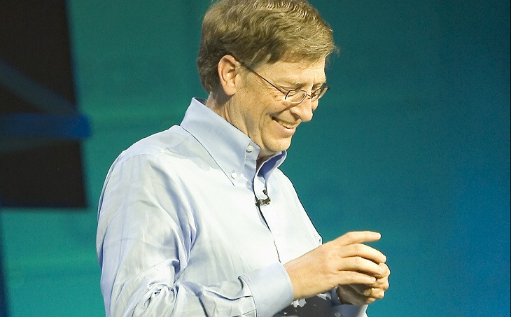 Um dia feliz para Bill Gates. Foto: https://www.flickr.com/photos/loritingey