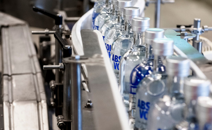 Absolut pretende contar com o sistema da Siemens em suas três fábricas que produzem destilados para distribuição global. Foto: Divulgação.