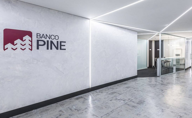 O Banco Pine tem foco principal em ﬁnanciar e assessorar grandes e médias empresas. Foto: Divulgação.