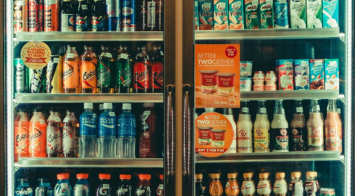 Ideia é controlar a geladeira do supermercado á distância. Foto: Pexels.