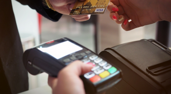 A PinPag oferece parcelamento de vendas. Foto: Pexels.