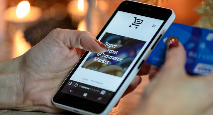 Compras através de smartphones representarão 37% das transações. Foto: Pexels.