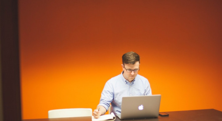 CSOs estão numa situação complicada. Foto: Pexels